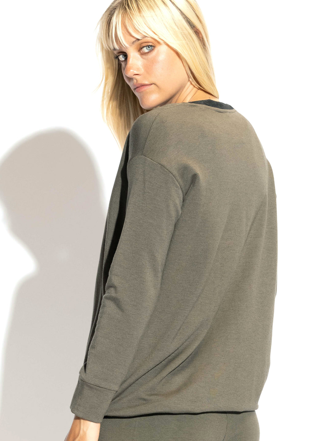 Bea Ultra-soft Scoop Neck Pullover