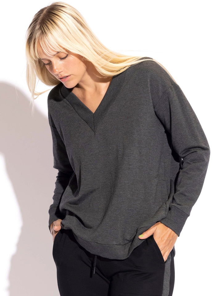 Deena  V-Neck long Sleeve Top