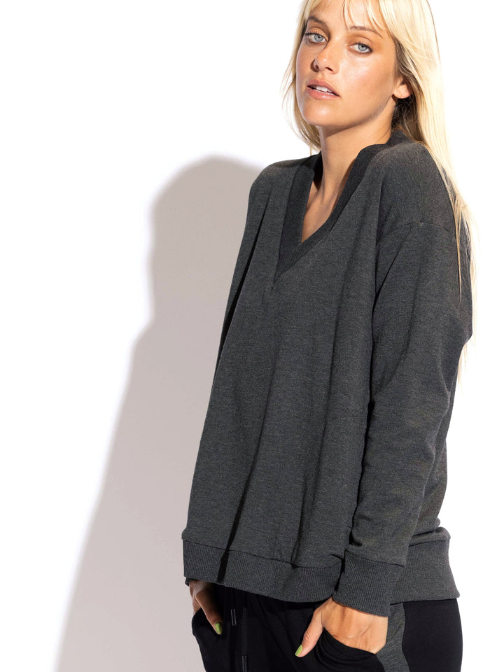 Deena  V-Neck long Sleeve Top