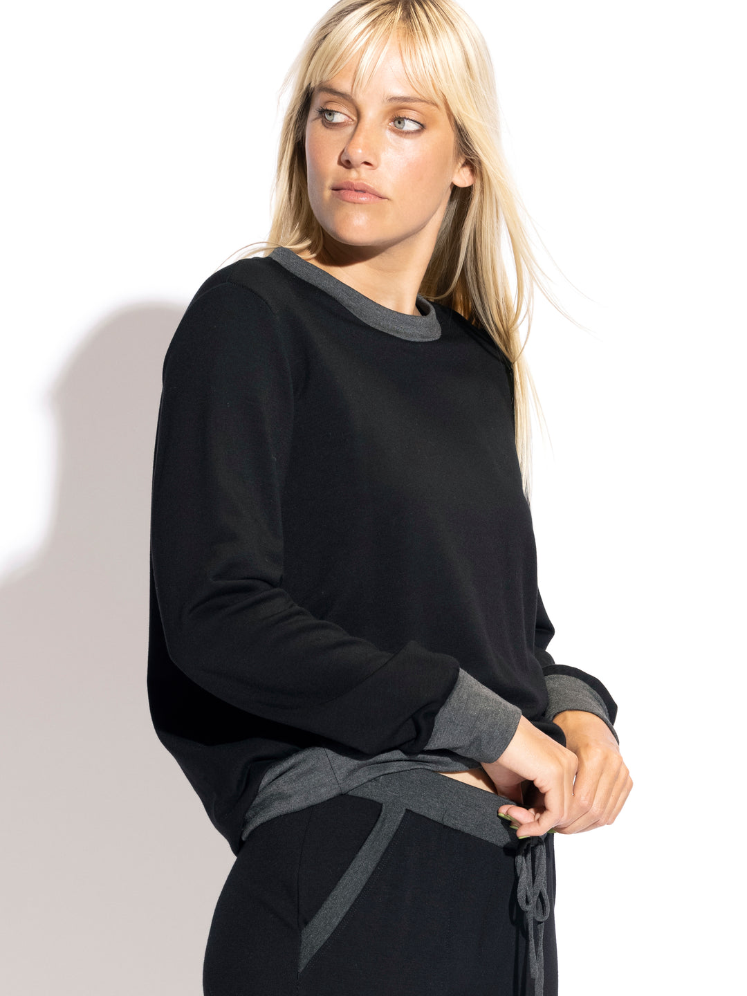 Hana Two Tone Crewneck Pullover